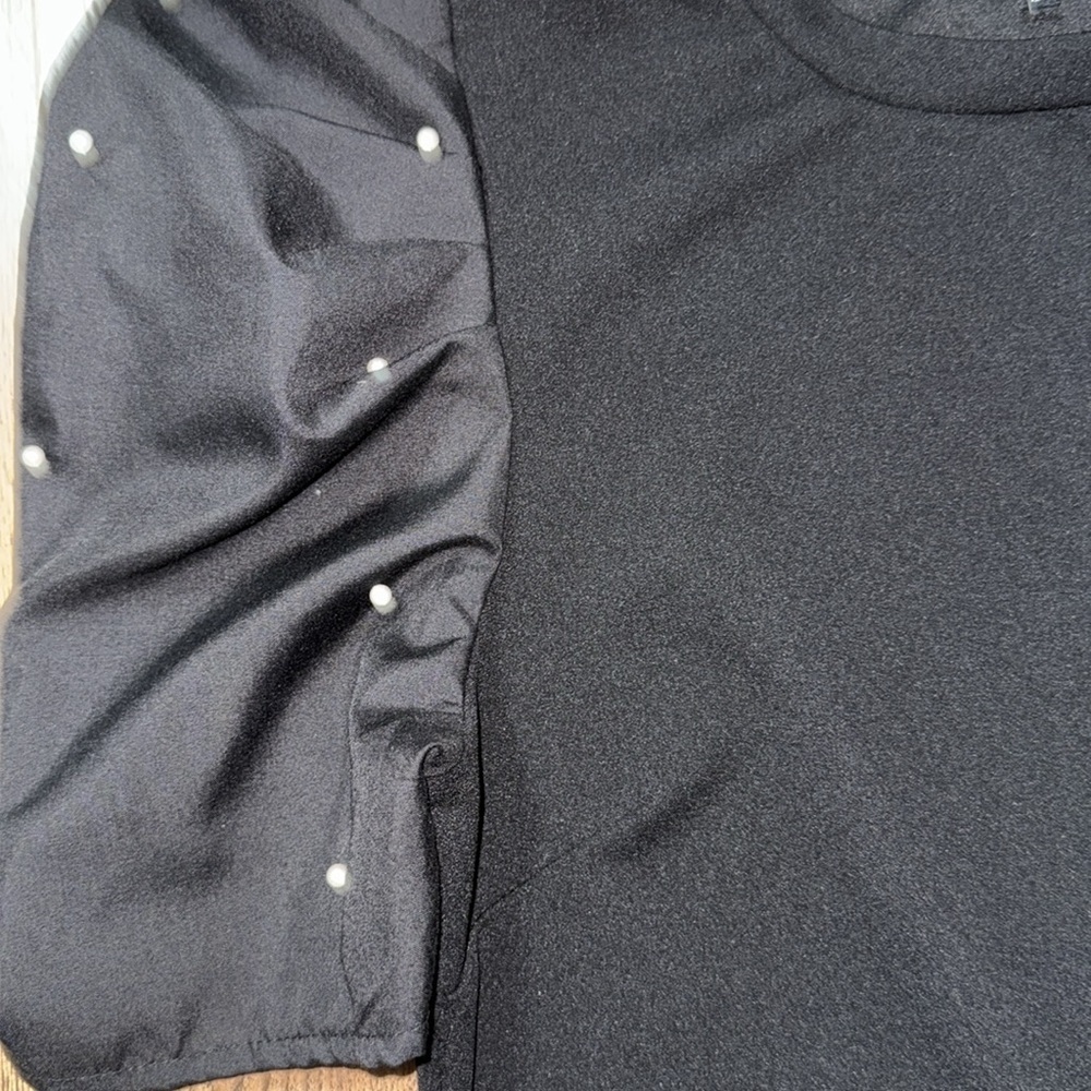 IRIS Elegant Black Puff Sleeve Top Size L